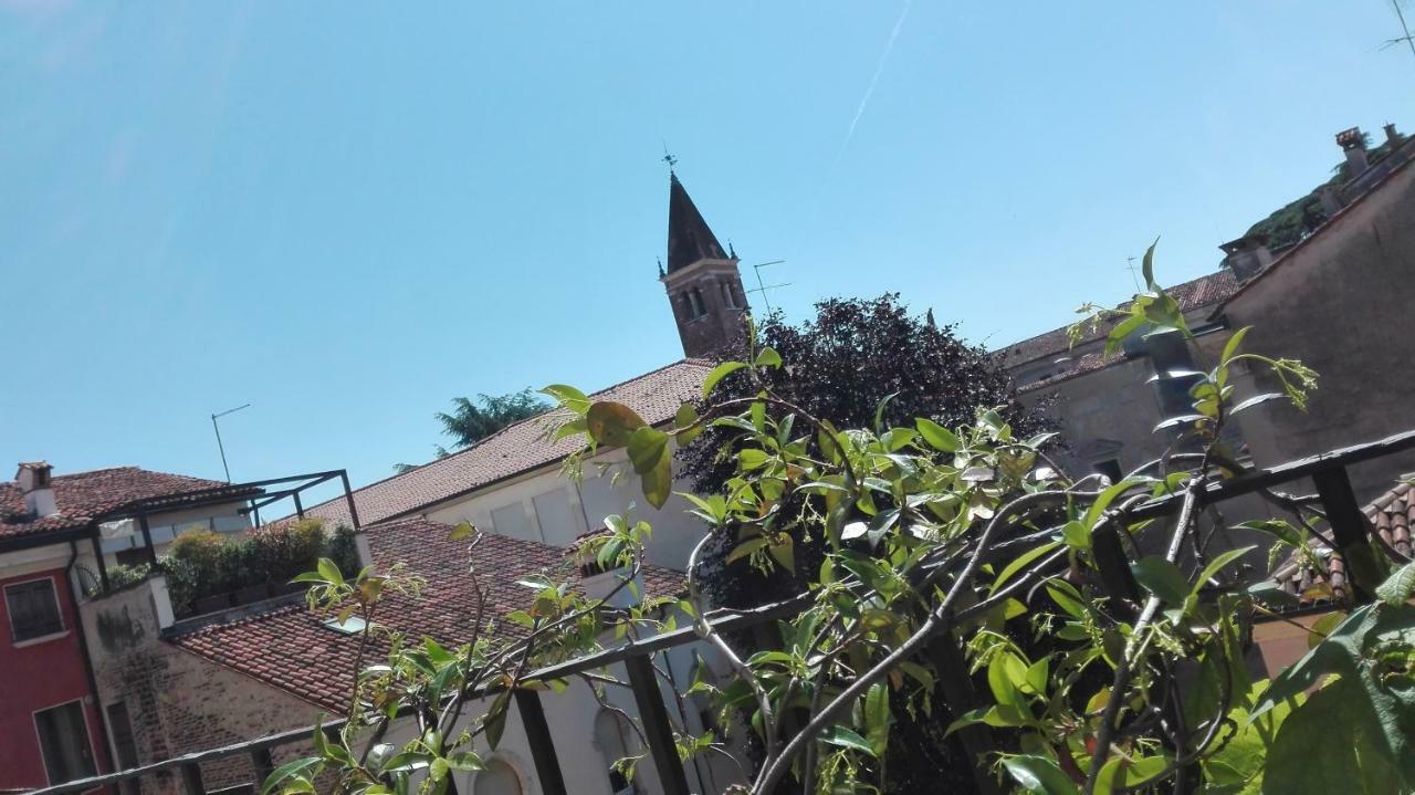 Mini Contra San Pietro Apartment วิเชนซา ภายนอก รูปภาพ